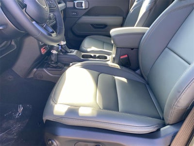 2026 Jeep Gladiator GLADIATOR MOJAVE X 4X4