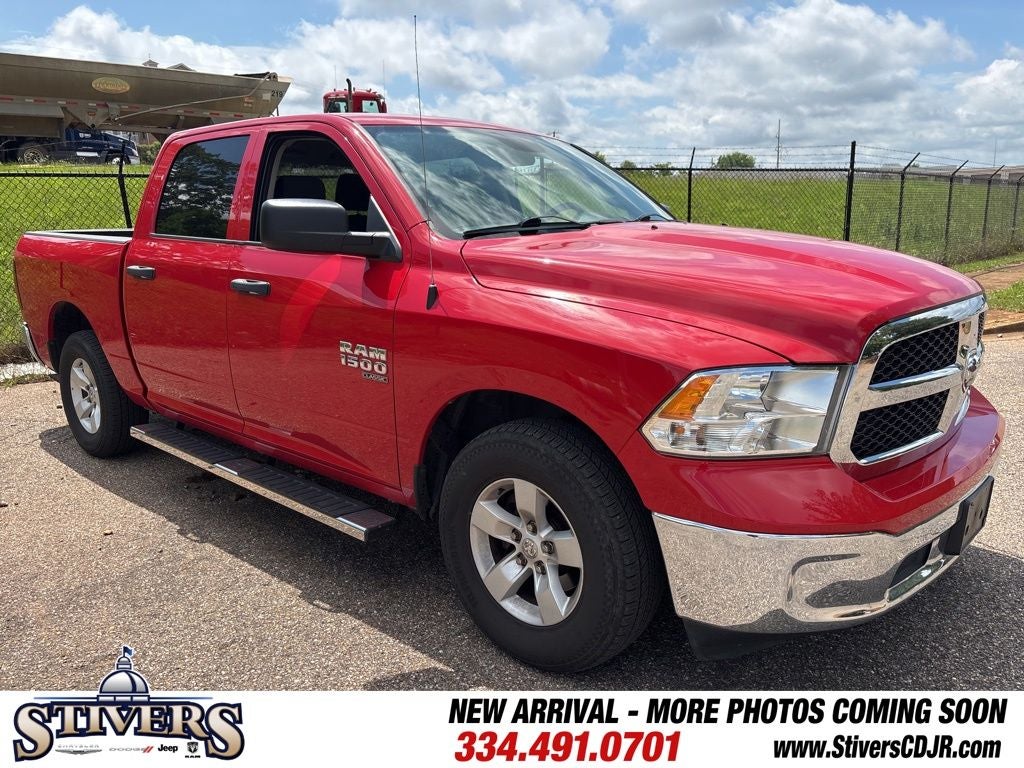 2022 RAM 1500 Classic SLT Crew Cab 4x2 5'7' Box
