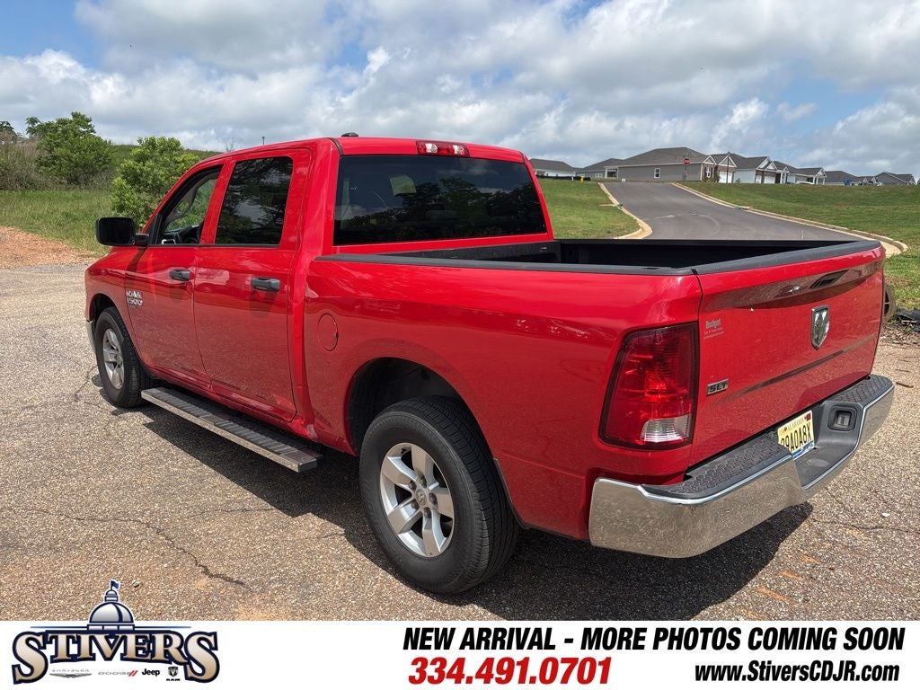 2022 RAM 1500 Classic SLT Crew Cab 4x2 5'7' Box