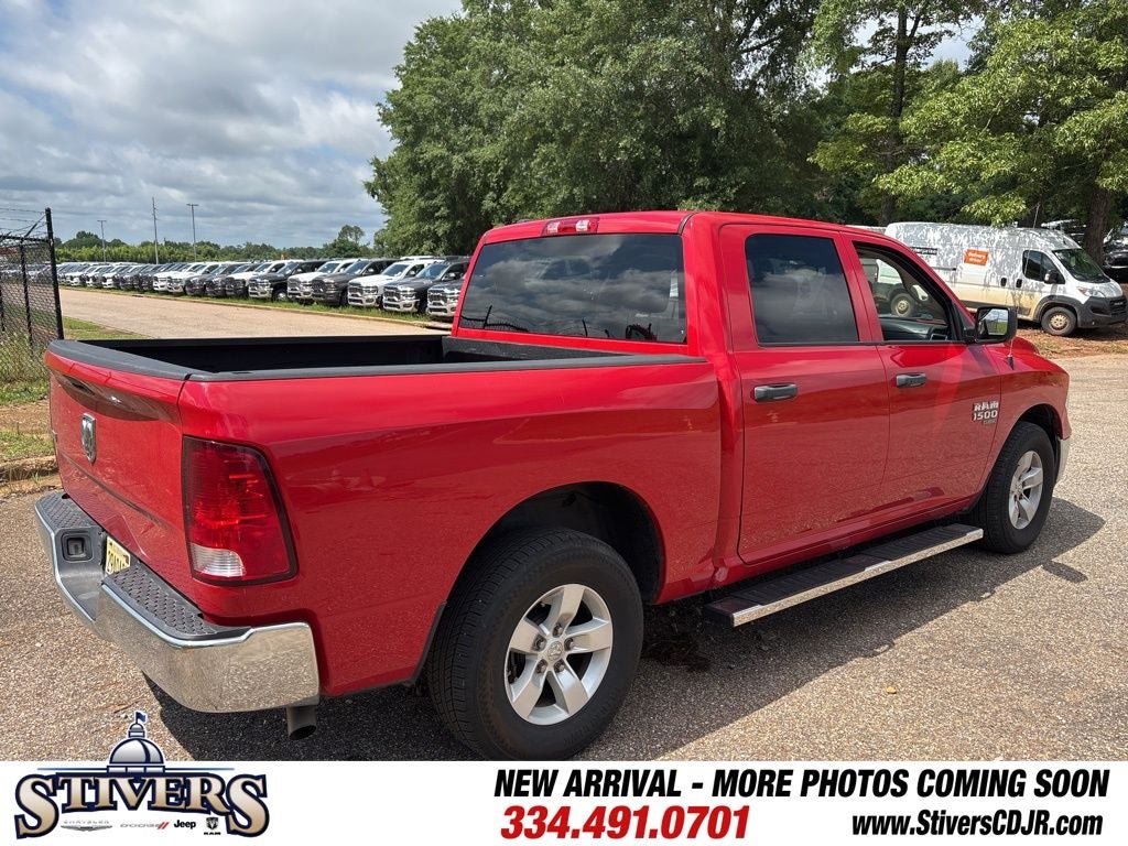 2022 RAM 1500 Classic SLT Crew Cab 4x2 5'7' Box