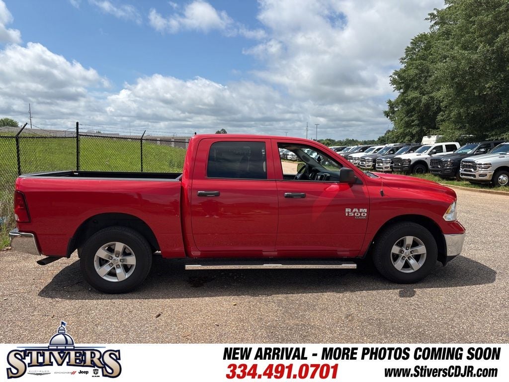 2022 RAM 1500 Classic SLT Crew Cab 4x2 5'7' Box