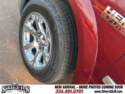 2017 RAM 1500 Laramie Crew Cab 4x4 5'7' Box