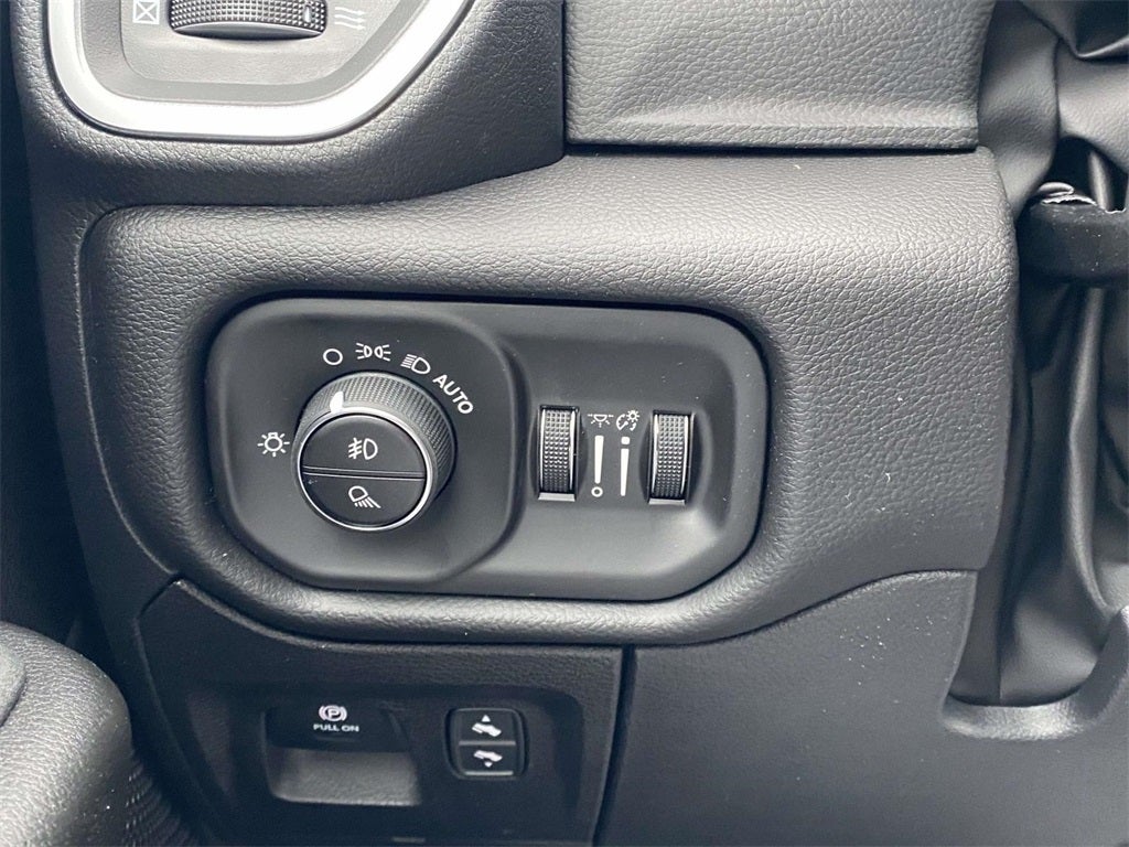 2026 RAM Ram 1500 RAM 1500 BIG HORN QUAD CAB 4X2 6'4' BOX