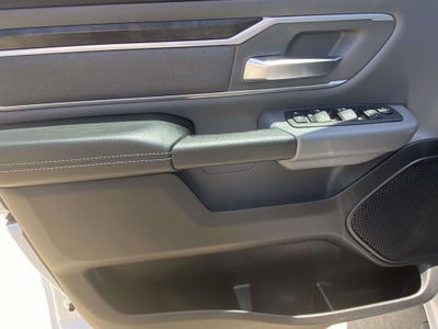 2022 RAM 1500 Big Horn Quad Cab 4x2 6'4' Box