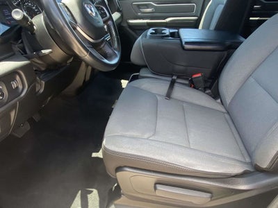 2022 RAM 1500 Big Horn Quad Cab 4x2 6'4' Box