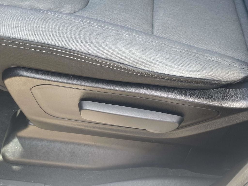 2022 RAM 1500 Big Horn Quad Cab 4x2 6'4' Box