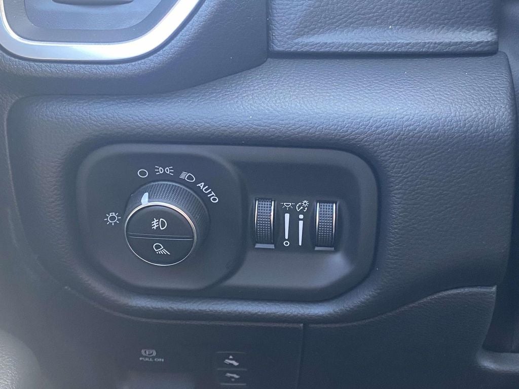 2026 RAM Ram 1500 RAM 1500 BIG HORN CREW CAB 4X2 5'7' BOX