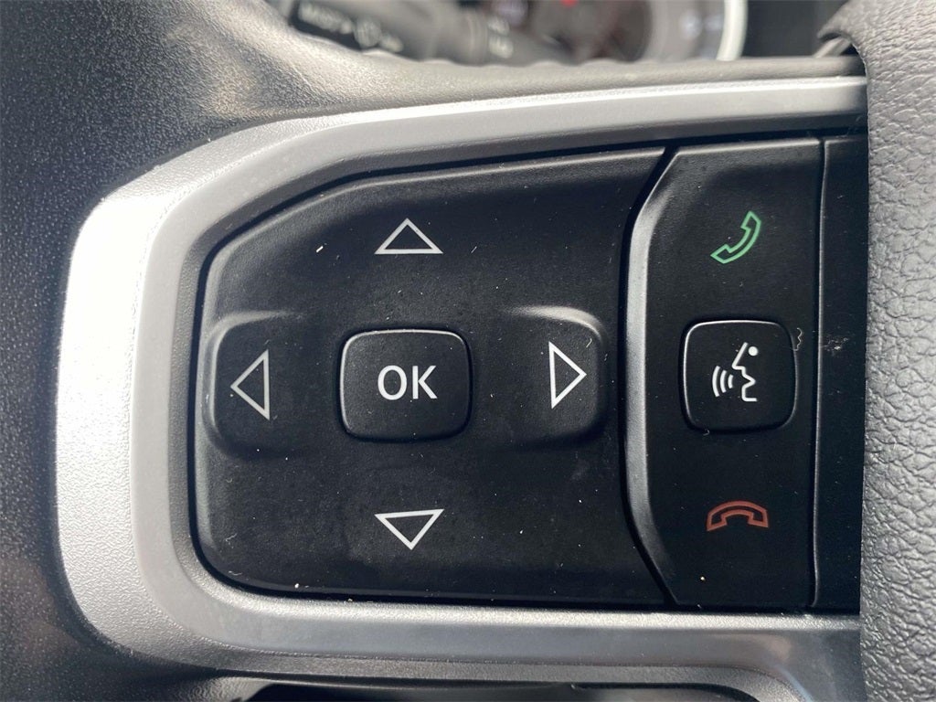 2022 RAM 1500 Big Horn Crew Cab 4x2 5'7' Box