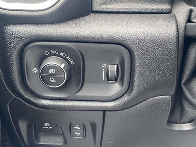 2022 RAM 1500 Big Horn Crew Cab 4x2 5'7' Box