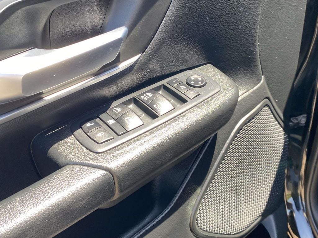 2021 RAM 1500 Big Horn Crew Cab 4x2 5'7' Box