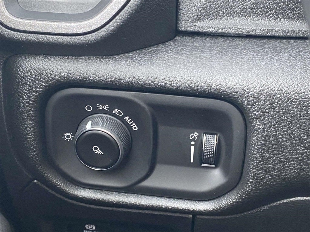 2026 RAM Ram 1500 RAM 1500 TRADESMAN CREW CAB 4X2 6'4' BOX