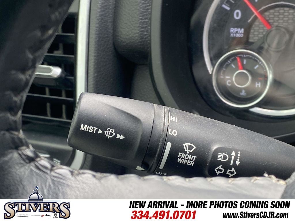2023 RAM 1500 Big Horn Crew Cab 4x4 5'7' Box