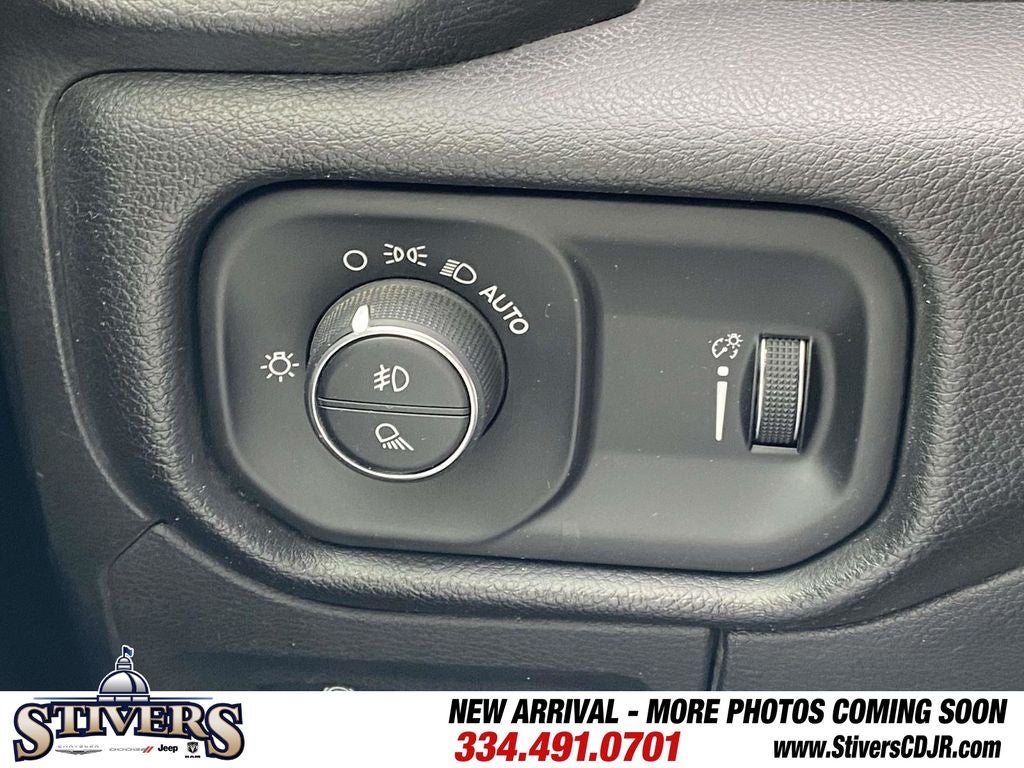 2023 RAM 1500 Big Horn Crew Cab 4x4 5'7' Box