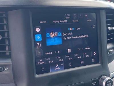 2022 RAM 1500 Big Horn Crew Cab 4x4 5'7' Box