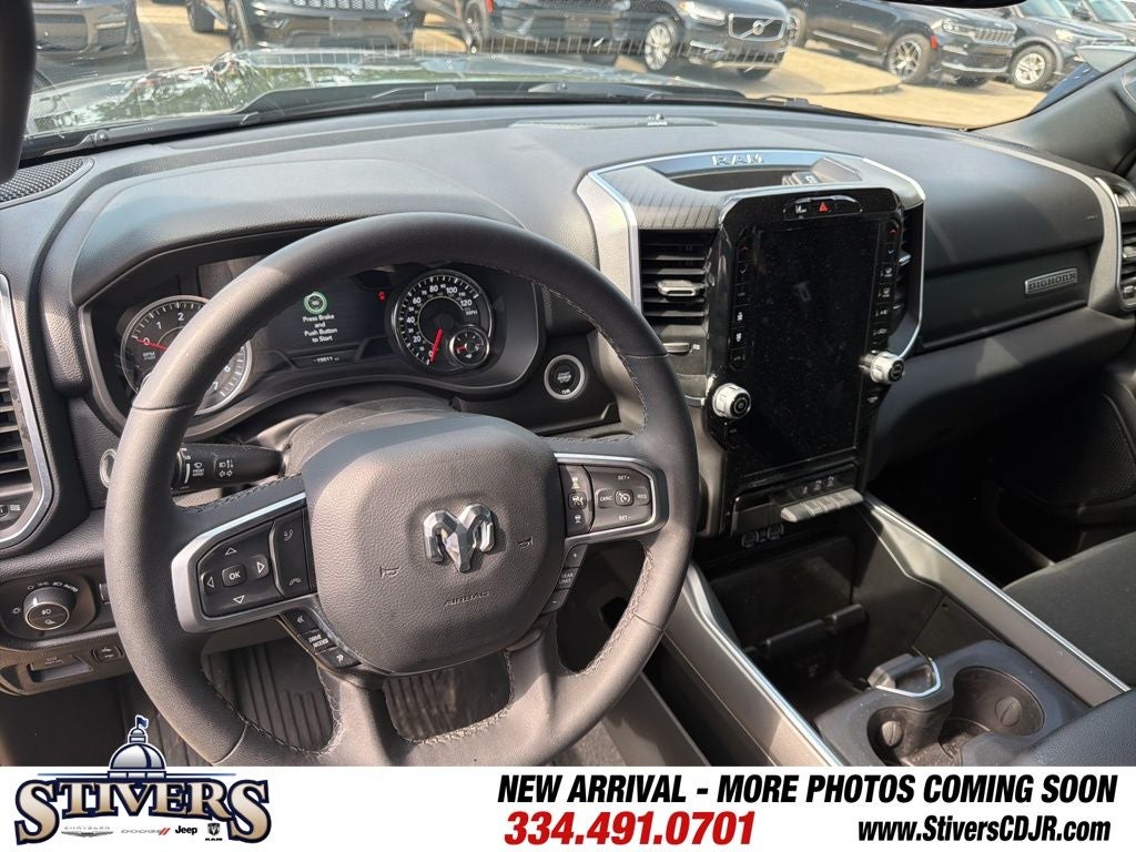 2025 RAM 1500 Big Horn Crew Cab 4x4 5'7' Box