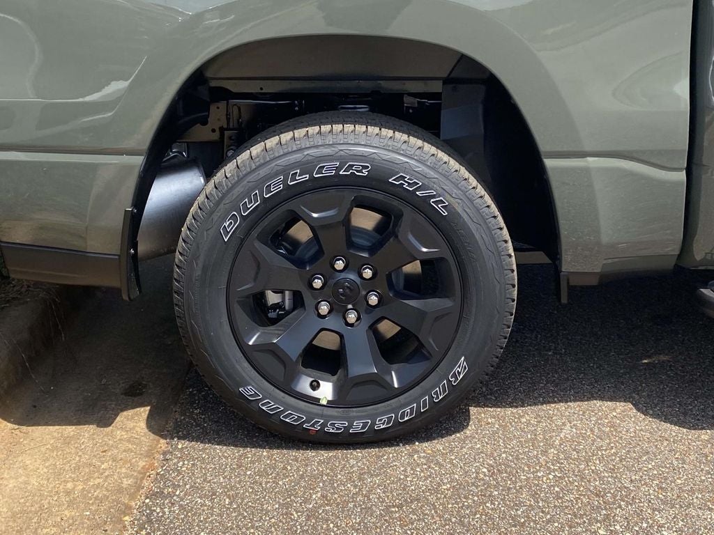 2026 RAM Ram 1500 RAM 1500 EXPRESS CREW CAB 4X4 5'7' BOX