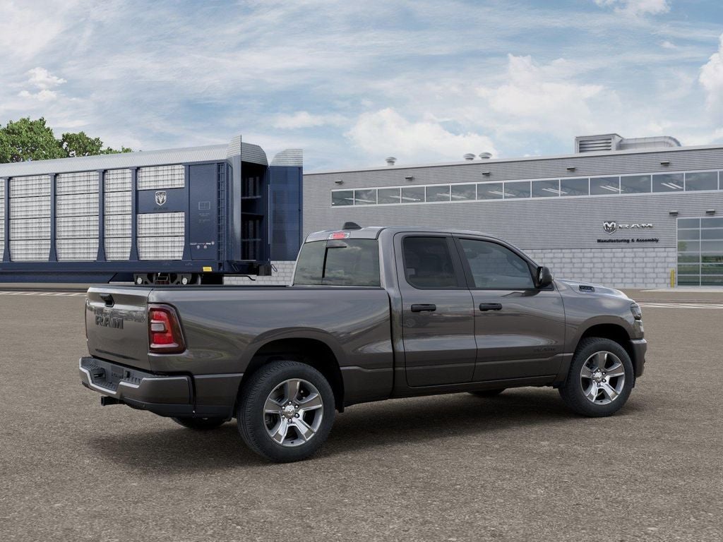 2026 RAM Ram 1500 RAM 1500 EXPRESS QUAD CAB 4X2 6'4' BOX