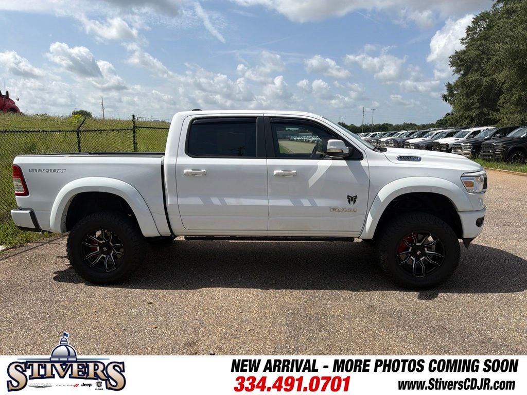 2022 RAM 1500 Big Horn Crew Cab 4x4 5'7' Box