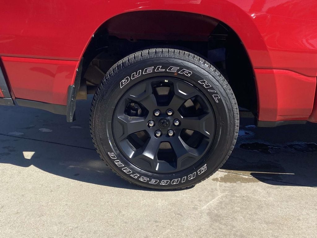 2022 RAM 1500 Big Horn Crew Cab 4x4 5'7' Box