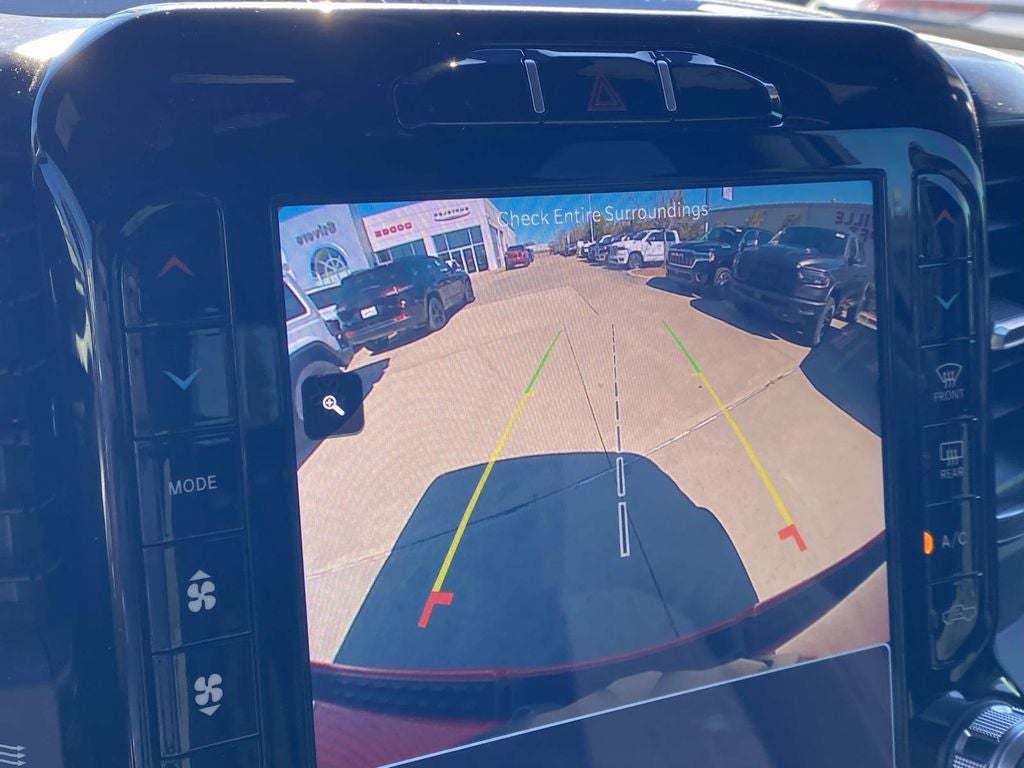 2022 RAM 1500 Big Horn Crew Cab 4x4 5'7' Box