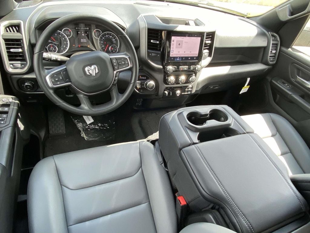 2026 RAM Ram 1500 RAM 1500 TRADESMAN CREW CAB 4X4 5'7' BOX