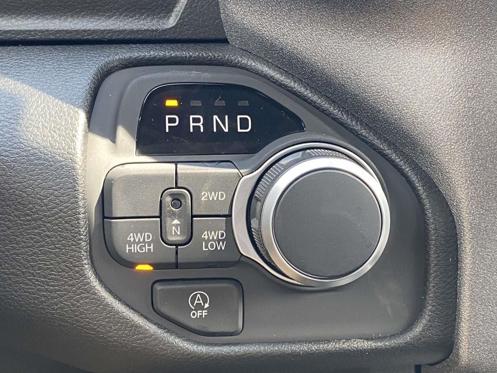 2026 RAM Ram 1500 RAM 1500 TRADESMAN CREW CAB 4X4 5'7' BOX