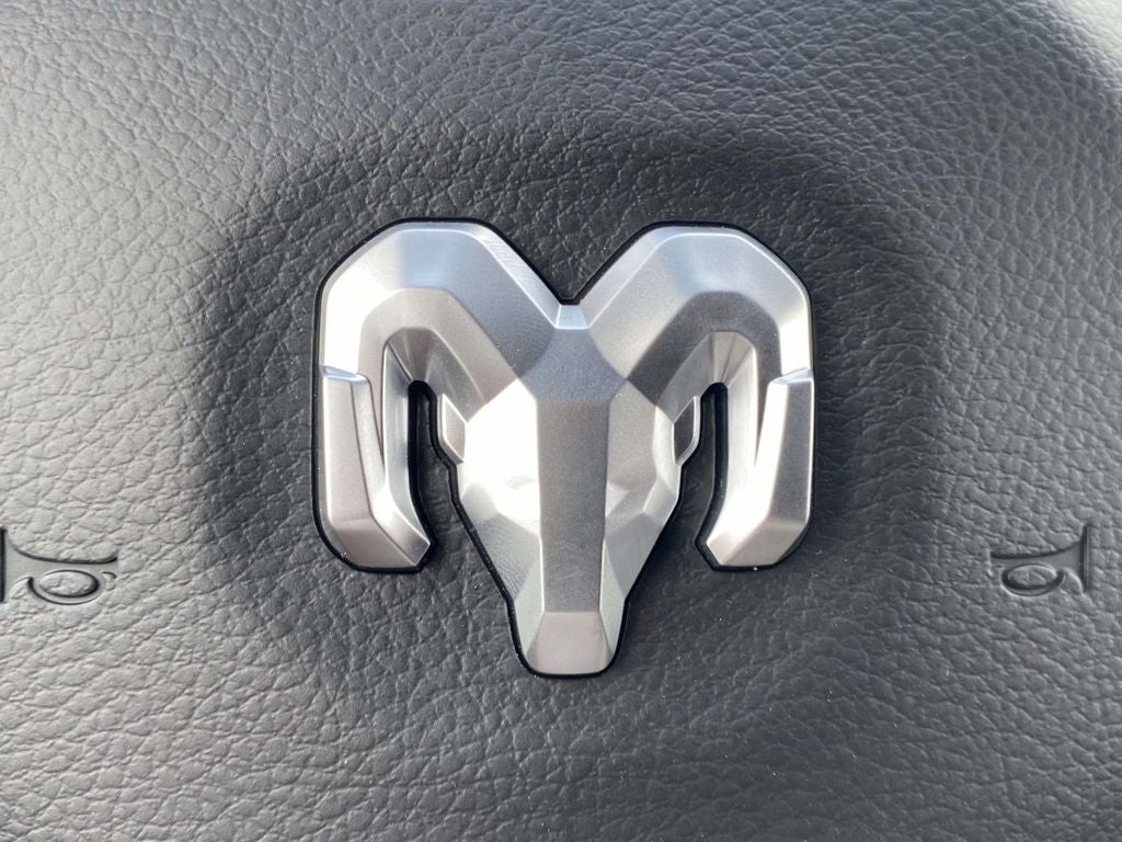 2026 RAM Ram 1500 RAM 1500 TRADESMAN CREW CAB 4X4 5'7' BOX