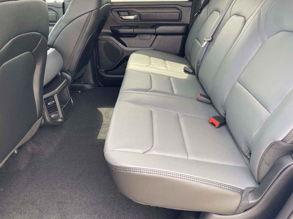 2026 RAM Ram 1500 RAM 1500 TRADESMAN CREW CAB 4X4 5'7' BOX