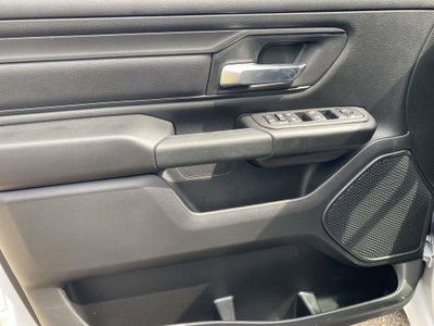 2026 RAM Ram 1500 RAM 1500 TRADESMAN CREW CAB 4X4 5'7' BOX