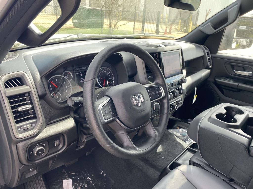 2026 RAM Ram 1500 RAM 1500 TRADESMAN CREW CAB 4X4 5'7' BOX