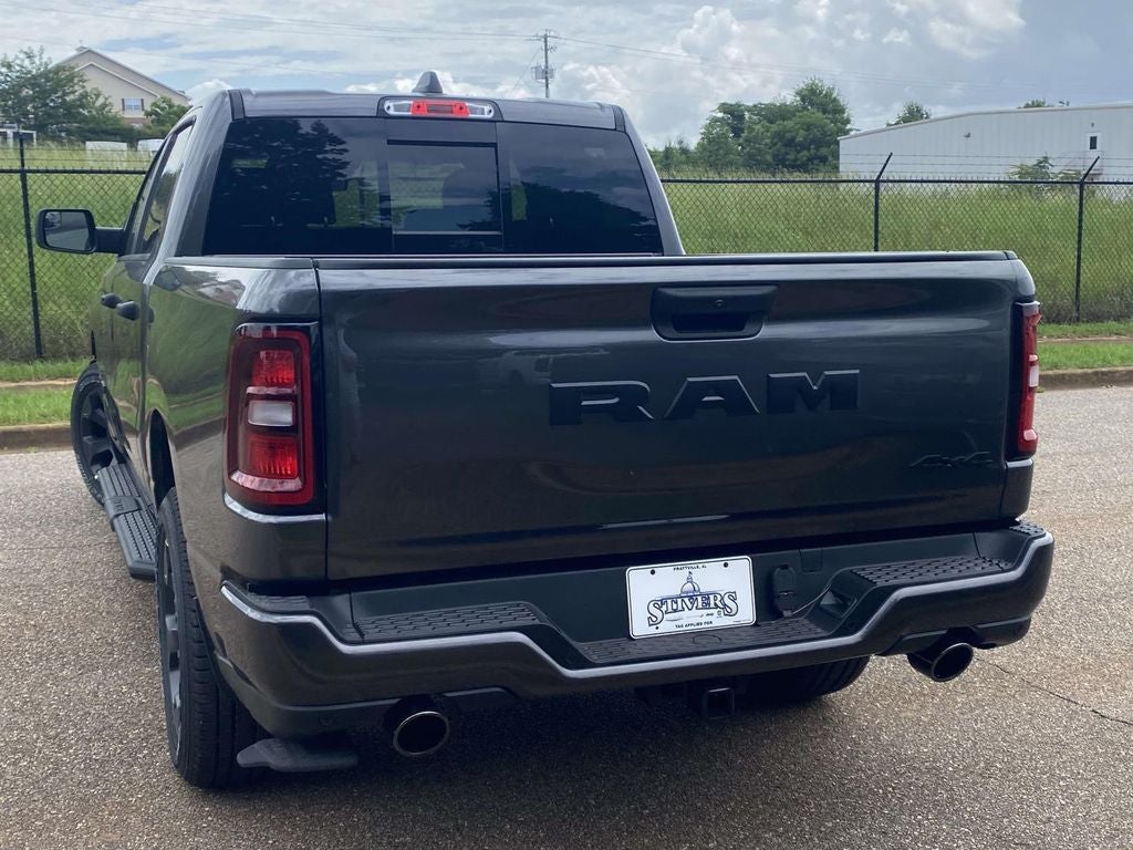 2026 RAM Ram 1500 RAM 1500 EXPRESS CREW CAB 4X4 5'7' BOX