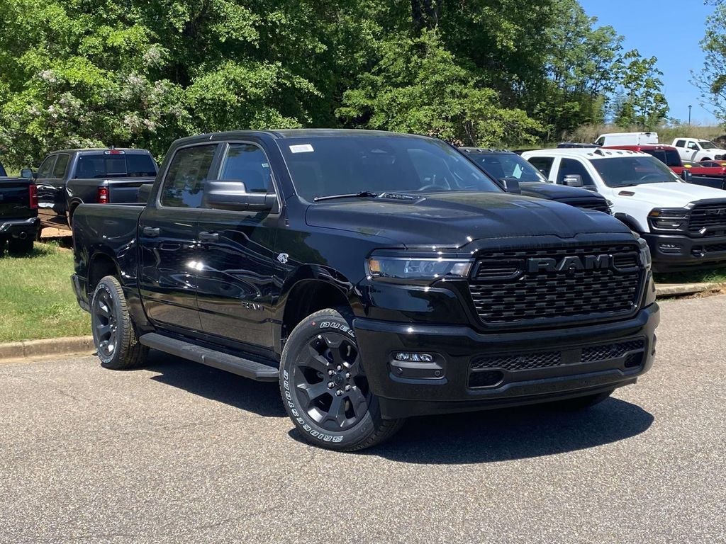 2026 RAM Ram 1500 RAM 1500 EXPRESS CREW CAB 4X4 5'7' BOX