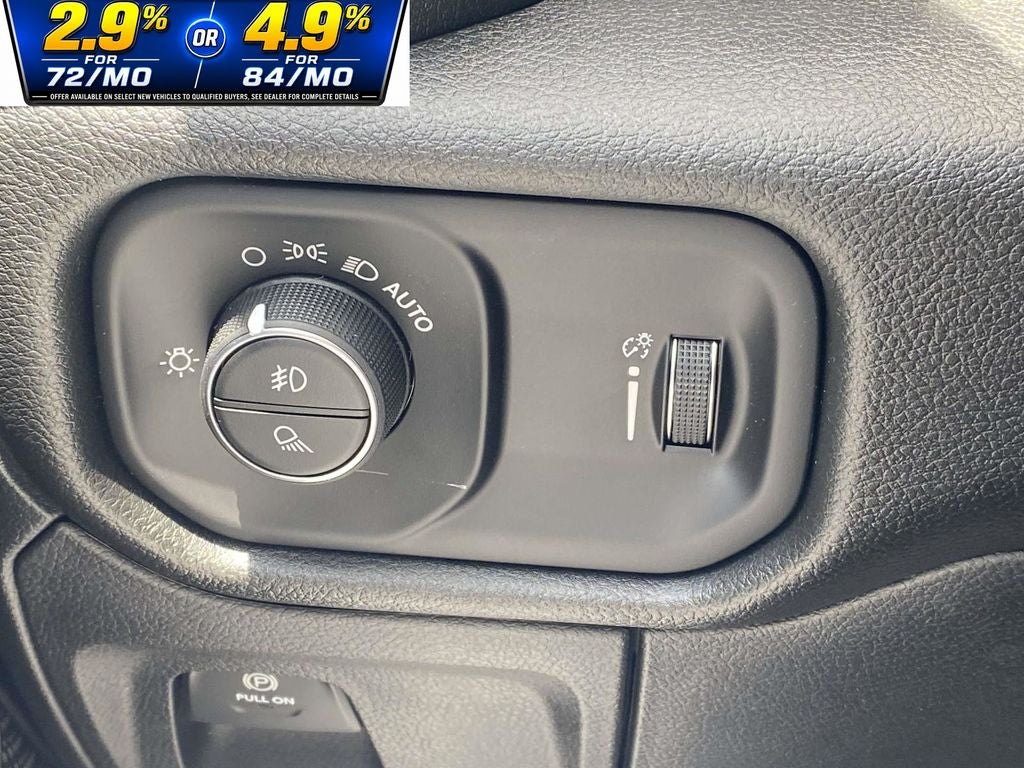 2026 RAM Ram 1500 RAM 1500 EXPRESS CREW CAB 4X4 5'7' BOX