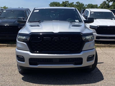 2026 RAM Ram 1500 RAM 1500 EXPRESS CREW CAB 4X4 5'7' BOX
