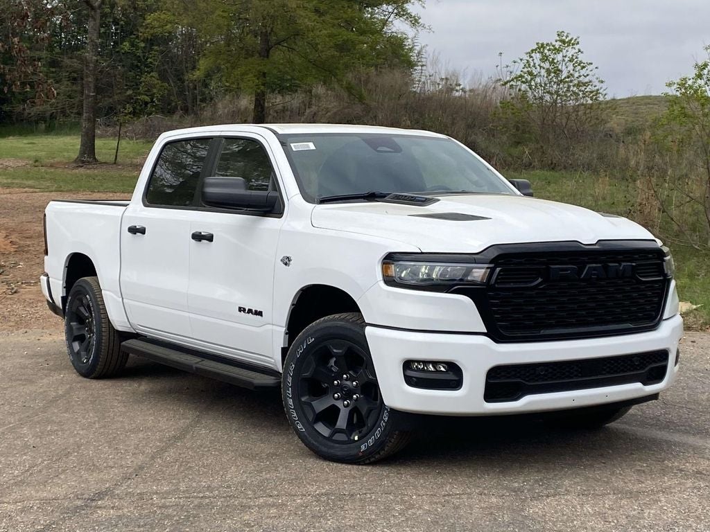 2026 RAM Ram 1500 RAM 1500 EXPRESS CREW CAB 4X4 5'7' BOX