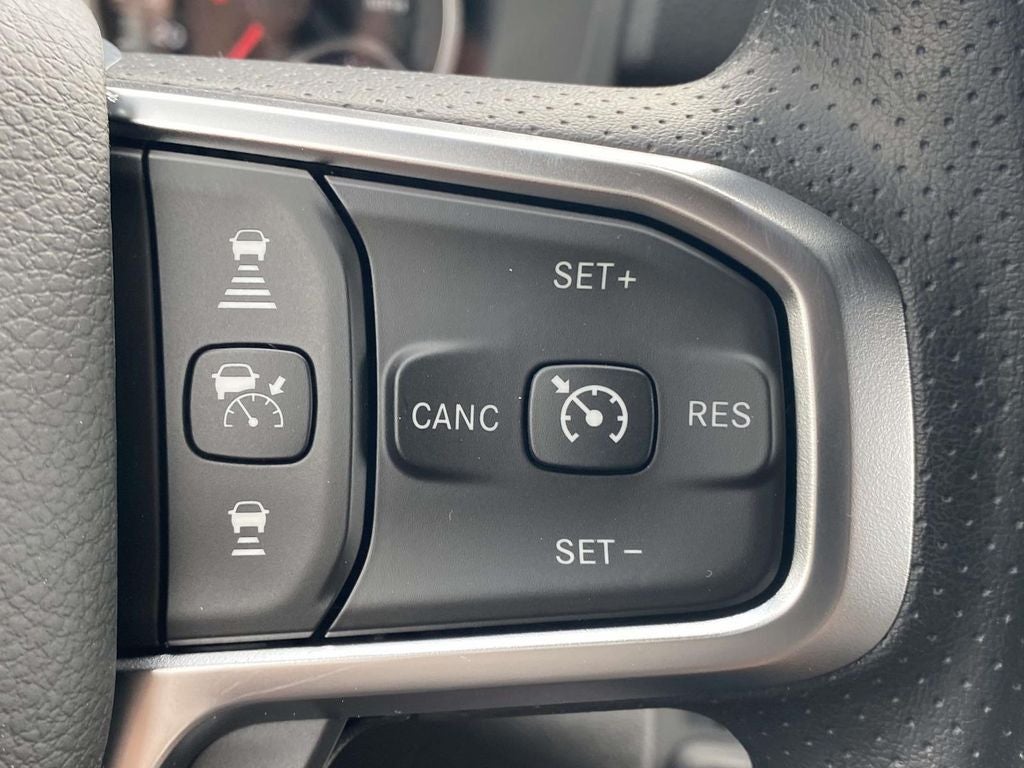 2026 RAM Ram 1500 RAM 1500 EXPRESS CREW CAB 4X4 5'7' BOX