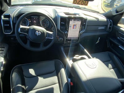 2025 RAM Ram 1500 RAM 1500 LARAMIE CREW CAB 4X4 5'7' BOX