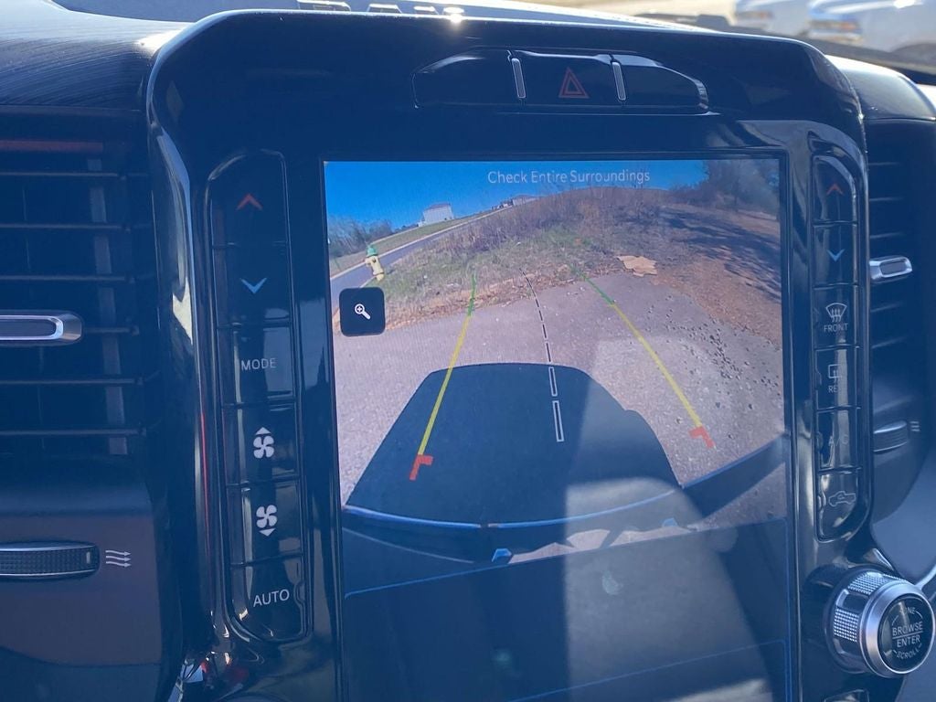 2023 RAM 1500 Laramie Crew Cab 4x4 5'7' Box