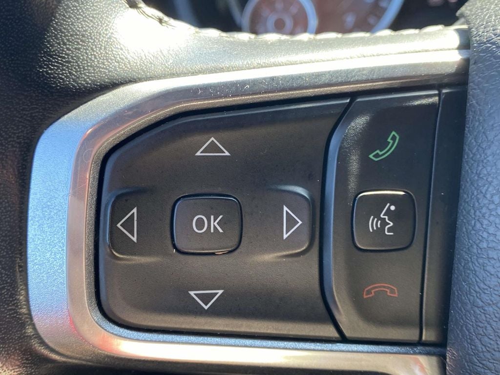 2023 RAM 1500 Laramie Crew Cab 4x4 5'7' Box