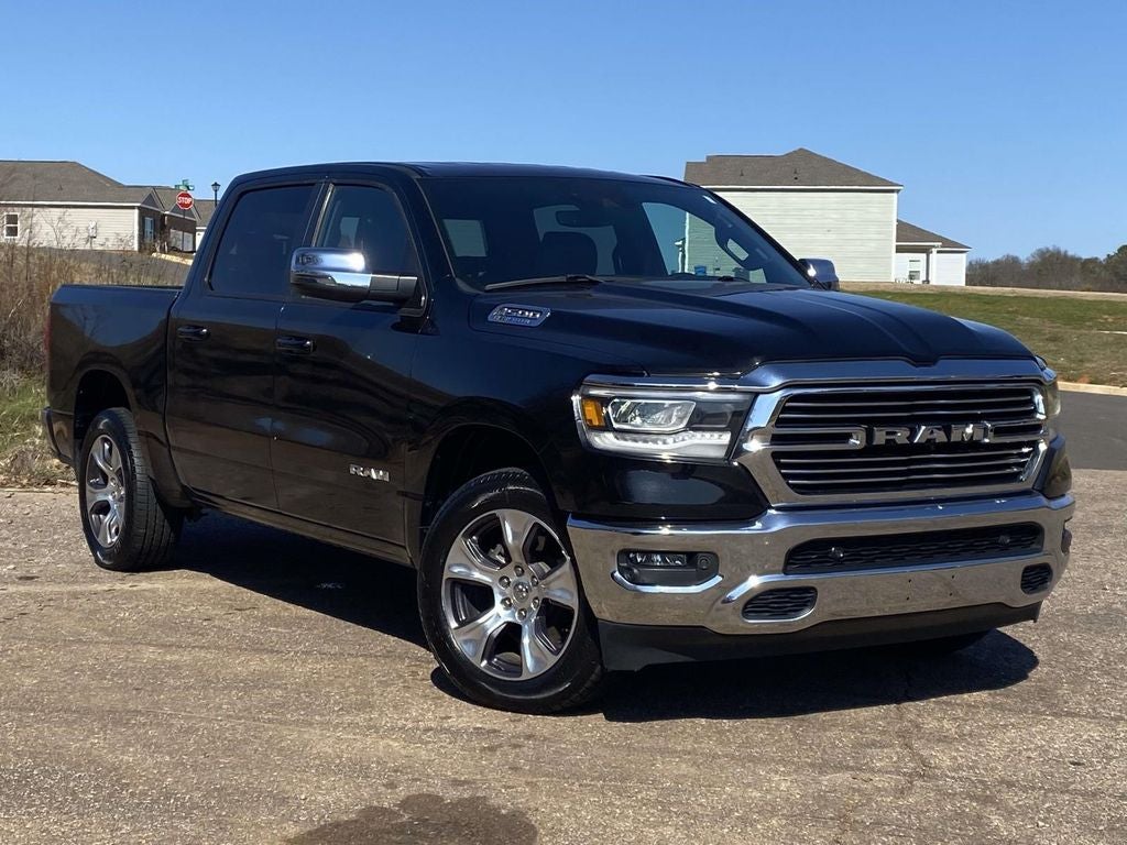 2023 RAM 1500 Laramie Crew Cab 4x4 5'7' Box