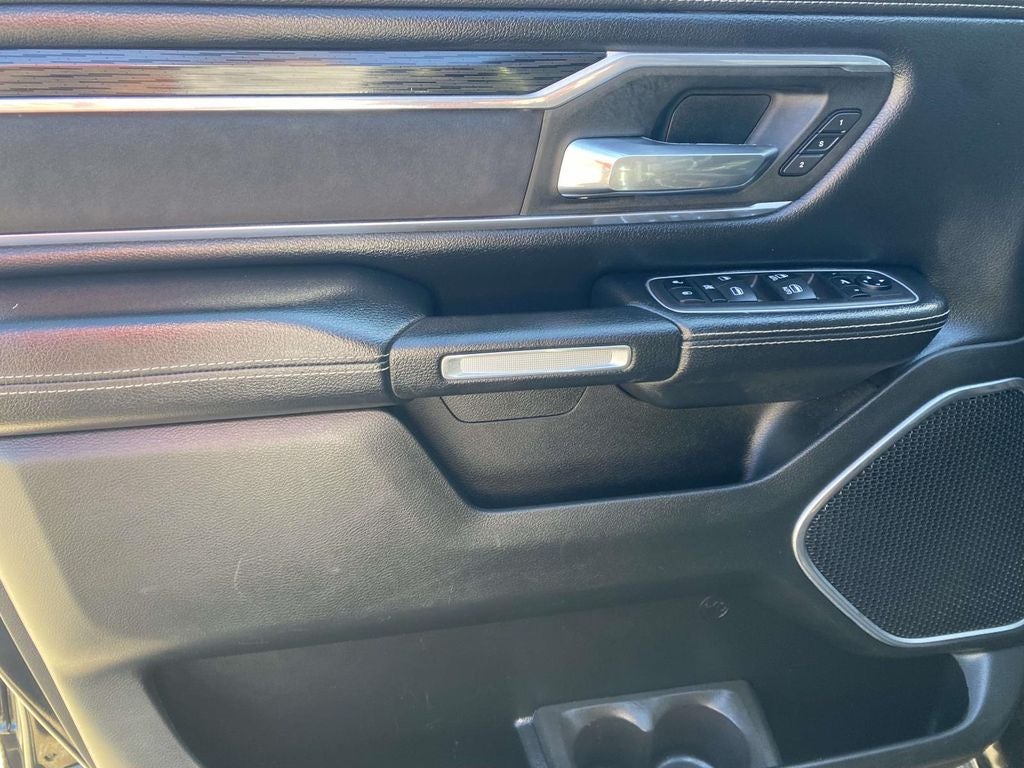 2023 RAM 1500 Laramie Crew Cab 4x4 5'7' Box