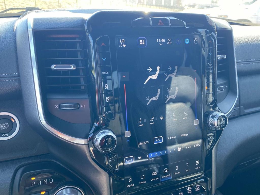 2023 RAM 1500 Laramie Crew Cab 4x4 5'7' Box