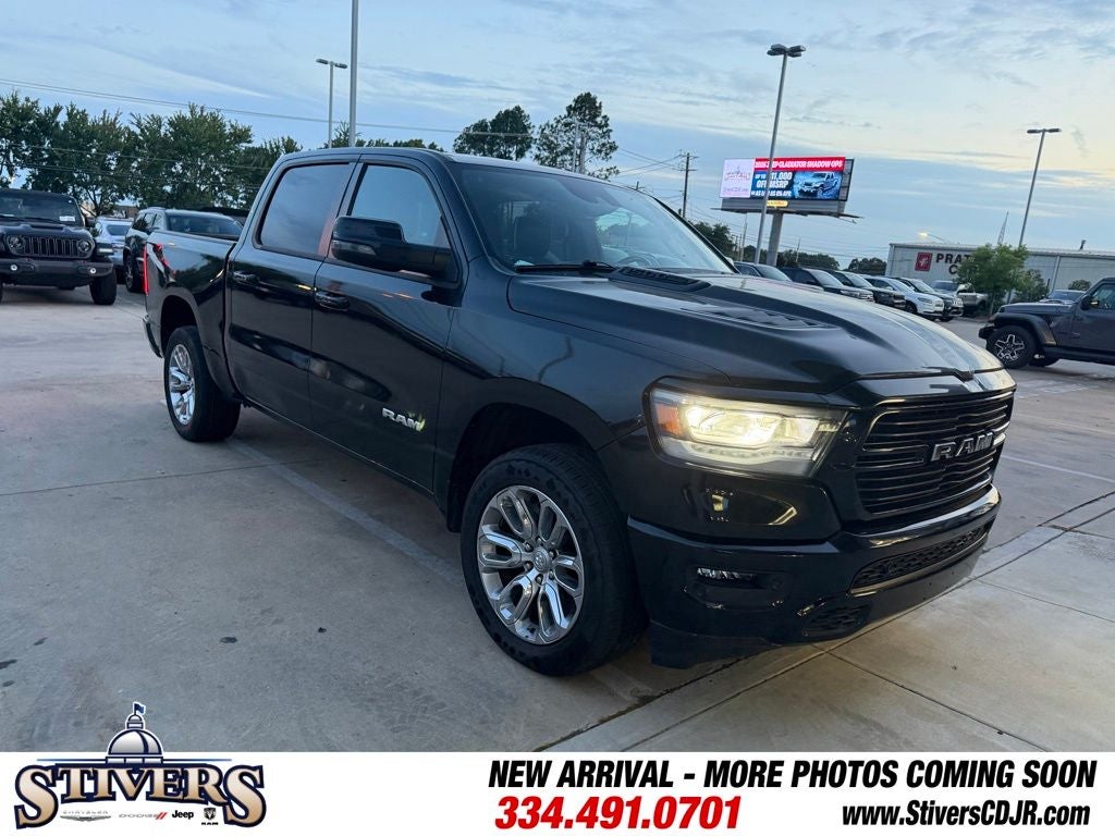 2023 RAM 1500 Laramie Crew Cab 4x4 5'7' Box