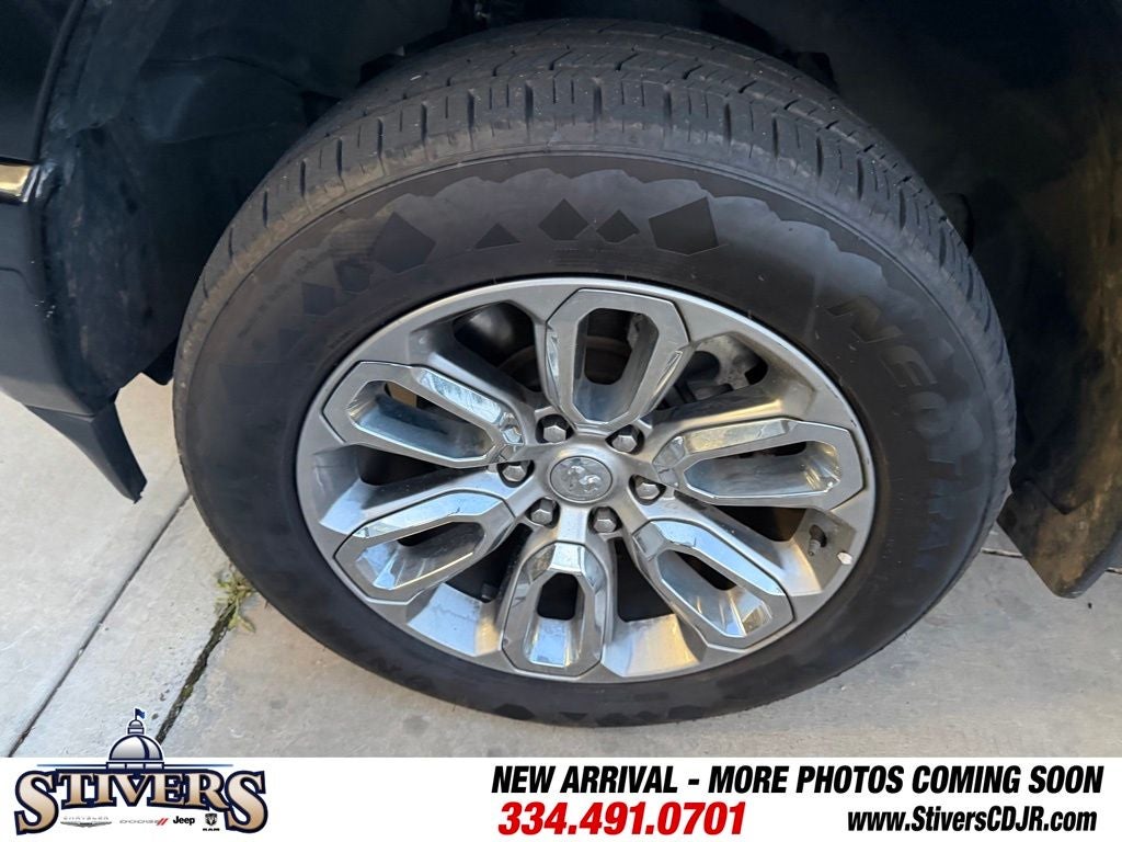 2023 RAM 1500 Laramie Crew Cab 4x4 5'7' Box