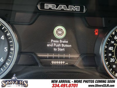 2023 RAM 1500 Laramie Crew Cab 4x4 5'7' Box