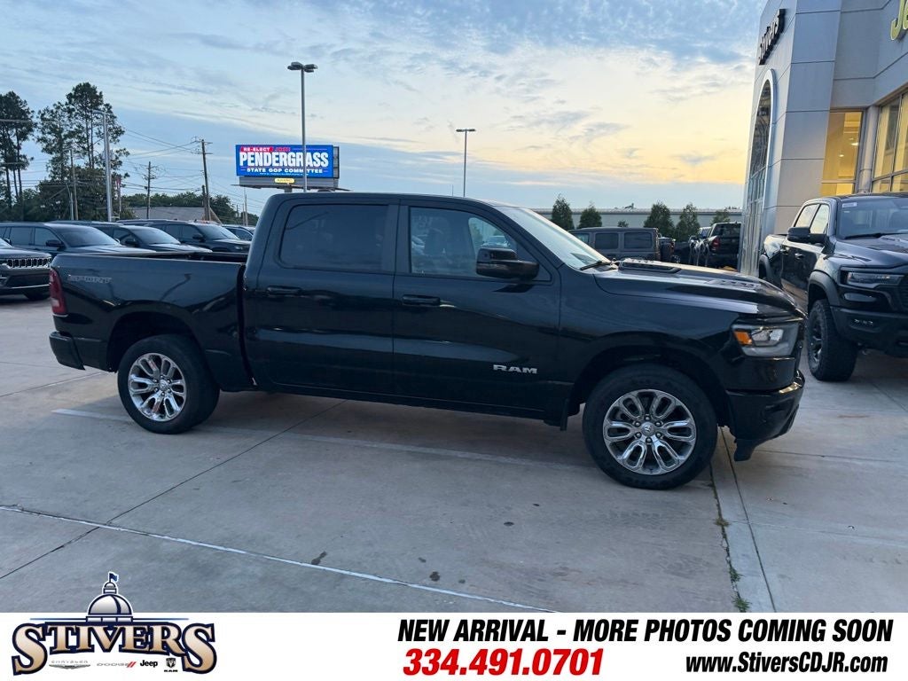2023 RAM 1500 Laramie Crew Cab 4x4 5'7' Box