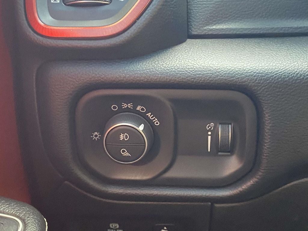 2020 RAM 1500 Rebel Crew Cab 4x4 5'7' Box