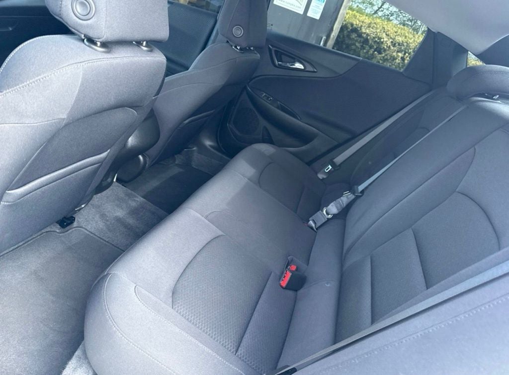 2022 Chevrolet Malibu FWD LS