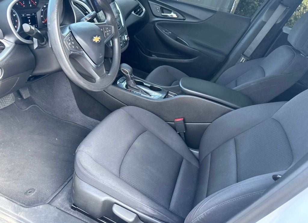 2022 Chevrolet Malibu FWD LS