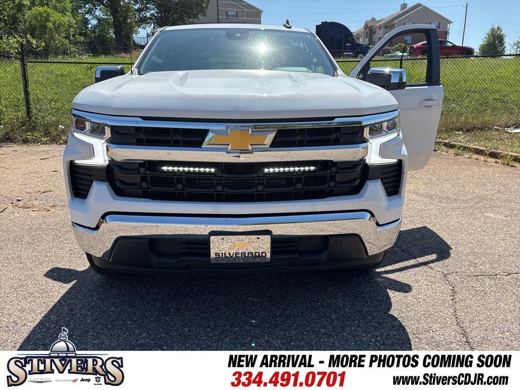 2023 Chevrolet Silverado 1500 2WD Crew Cab Short Bed LT